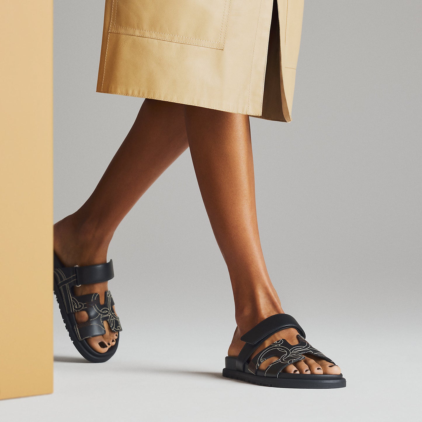Hermés sandals