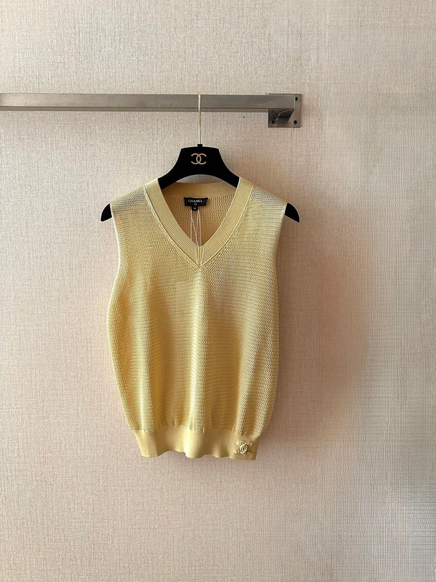 Chanel Top